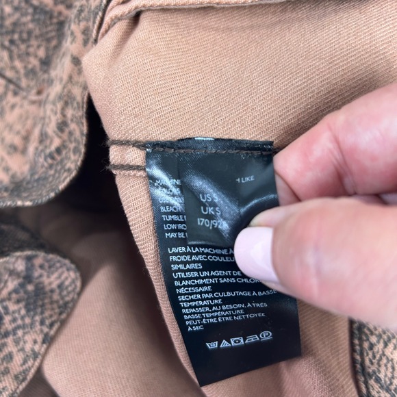 Free People Snakeskin Animal Print Denim‎ Jacket Women's Small Button Down - Picture 8 of 16